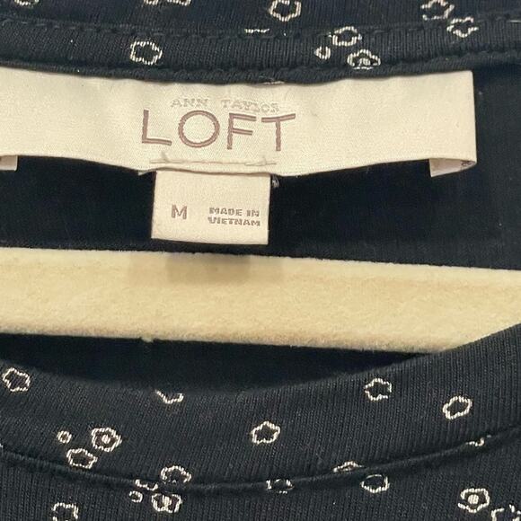 LOFT Black Sleeveless Pattern Blouse Size Medium - Picture 2 of 6